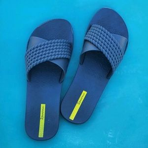 Ipanema Fresh Slides
